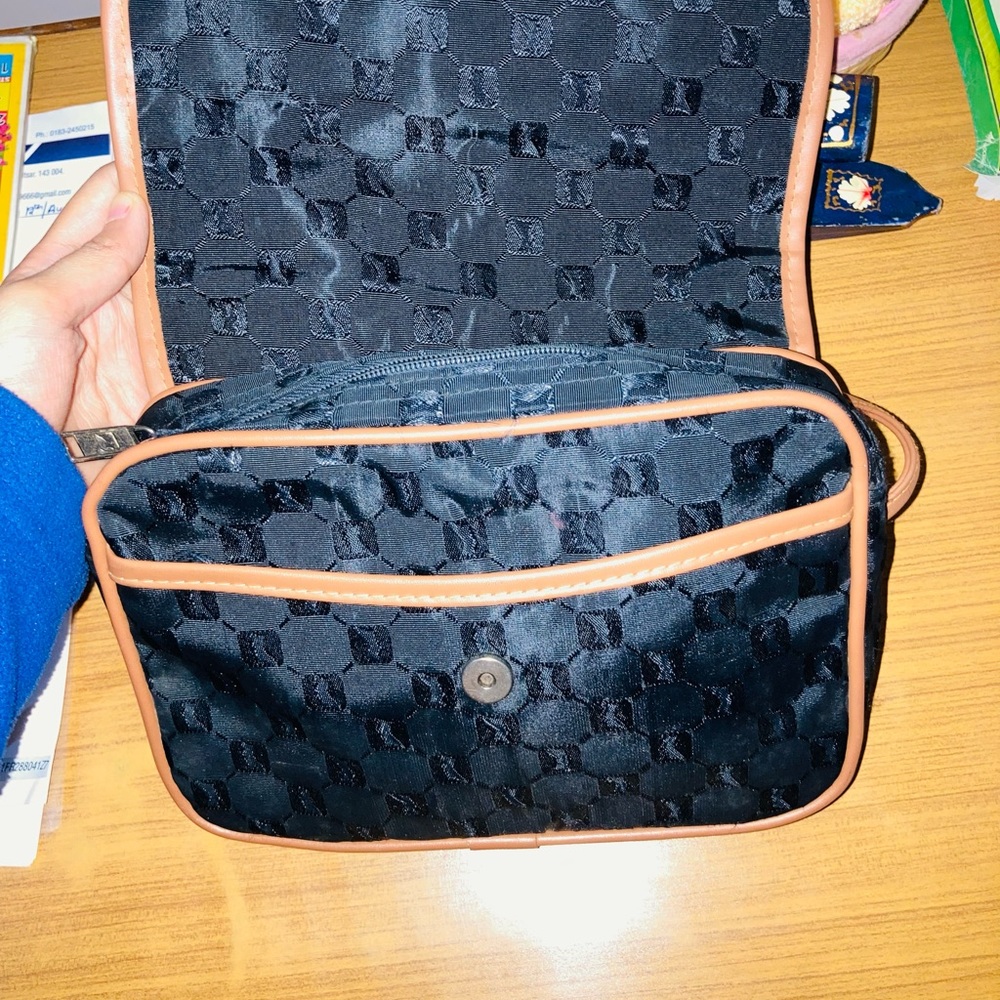 Imported Italian Black Hand Bag Genuine Contessa Da Vinci Di Roma - Picture 6 of 7
